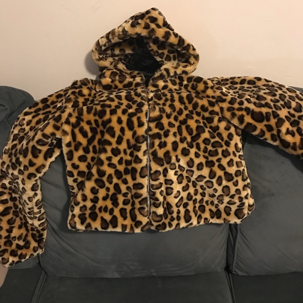 Faux Fur Cheetah Cropped Jacket